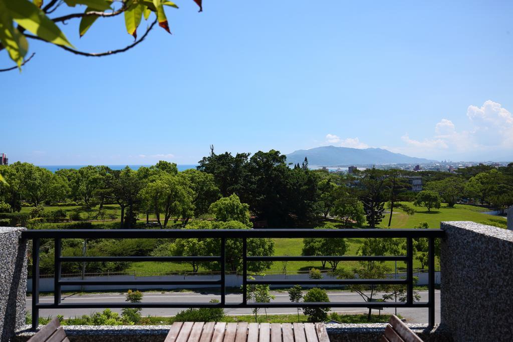 Pine Sea And Flower Kota Hualien Bagian luar foto